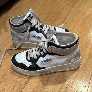 Autry High-Top Sneakers - Black and White-silver metallic backs size 36 (Euro)